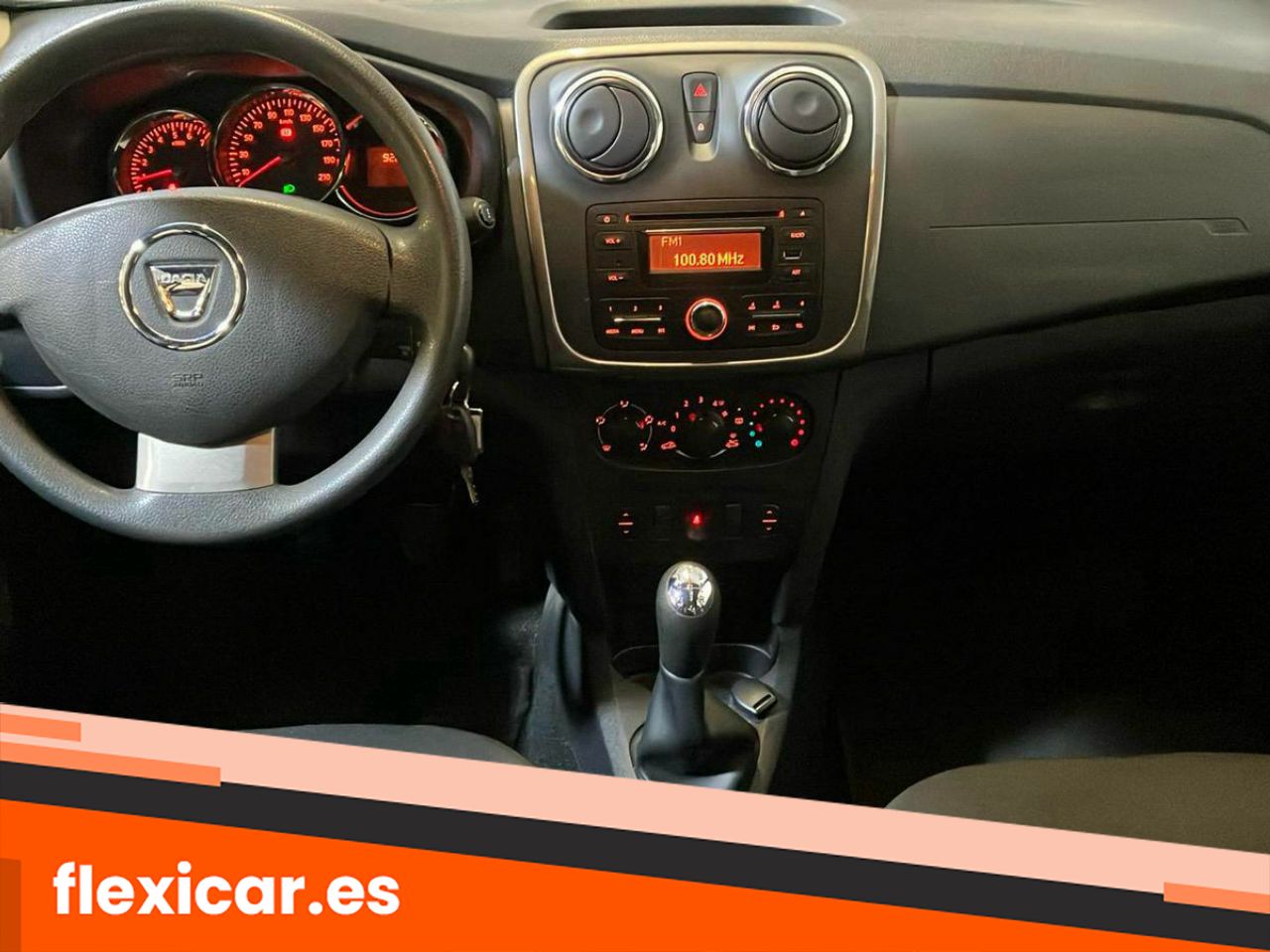 Foto Dacia Sandero 10