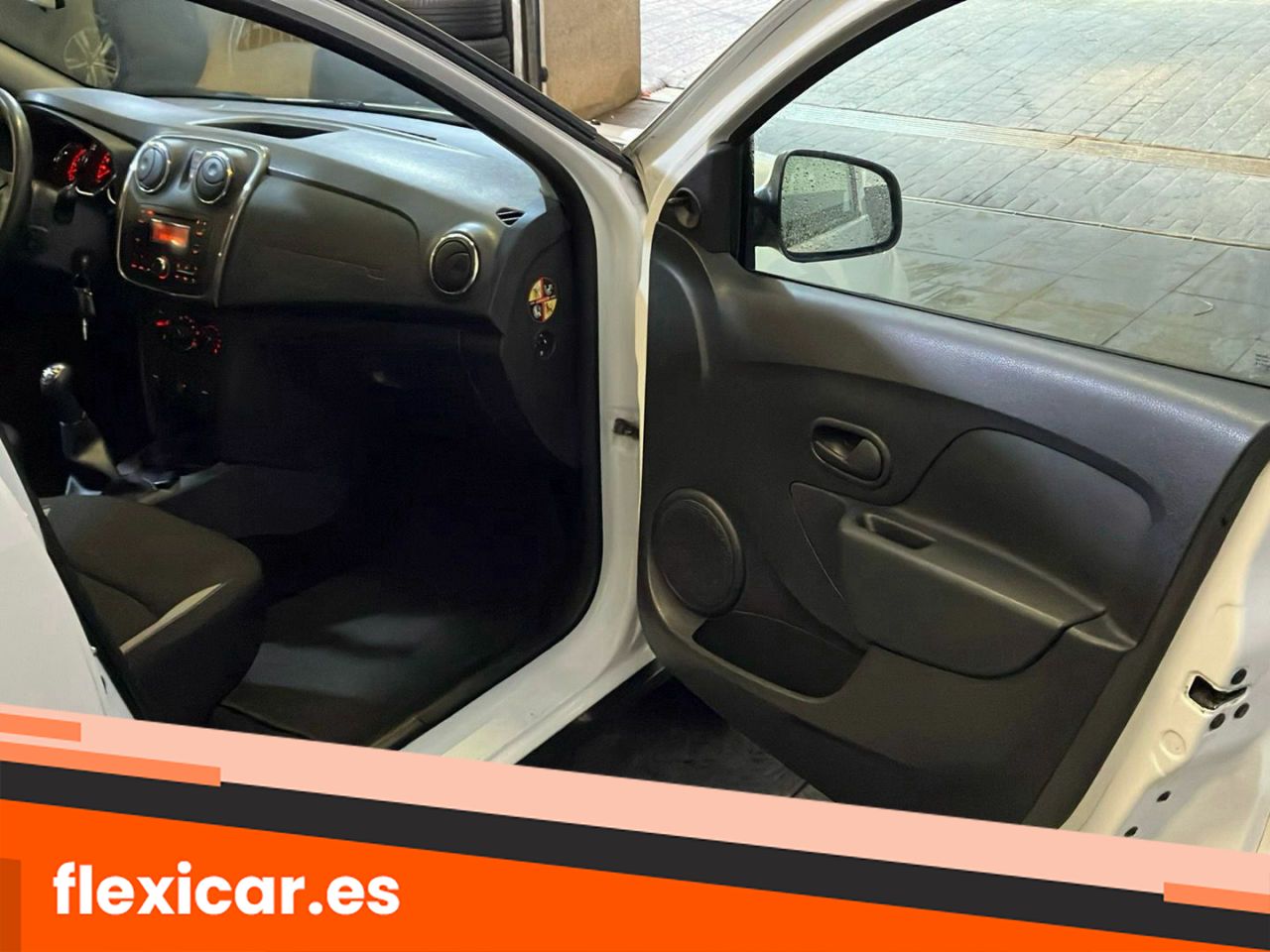 Foto Dacia Sandero 14