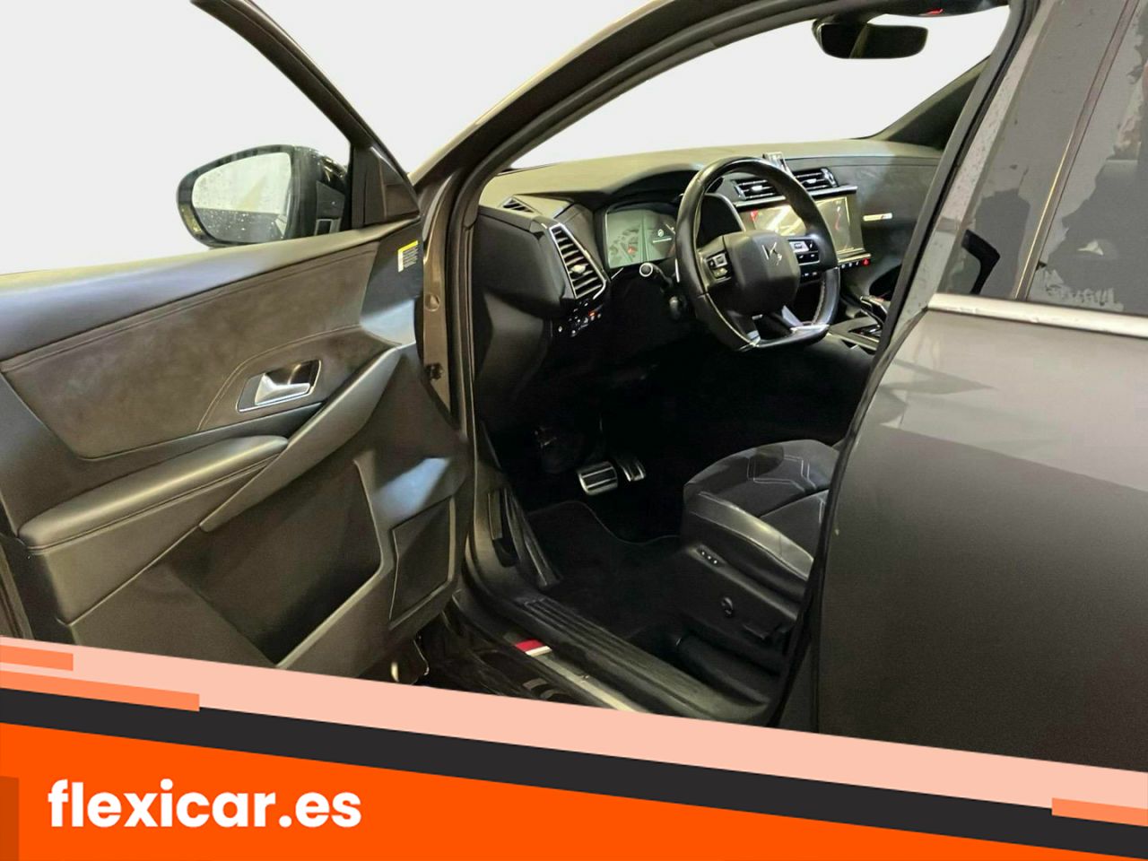 Foto DS Automobiles DS 7 23