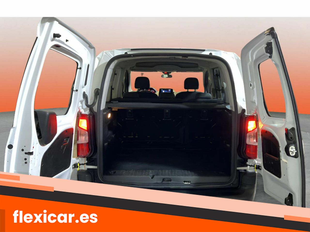 Foto Peugeot Rifter 10