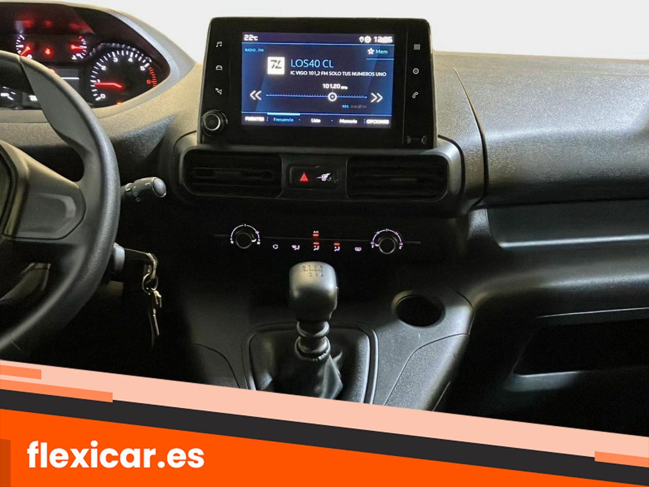 Foto Peugeot Rifter 14