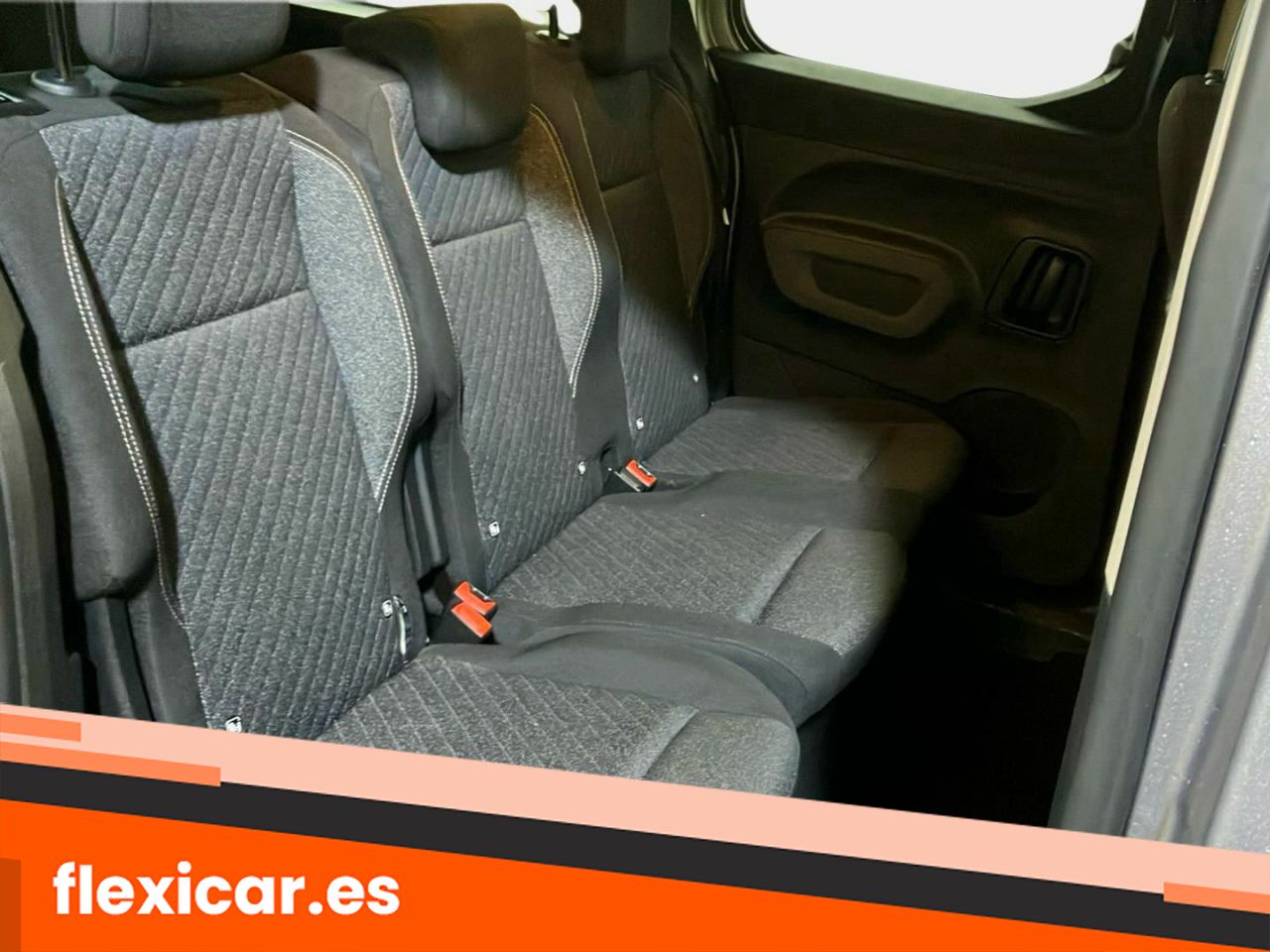 Foto Peugeot Rifter 19