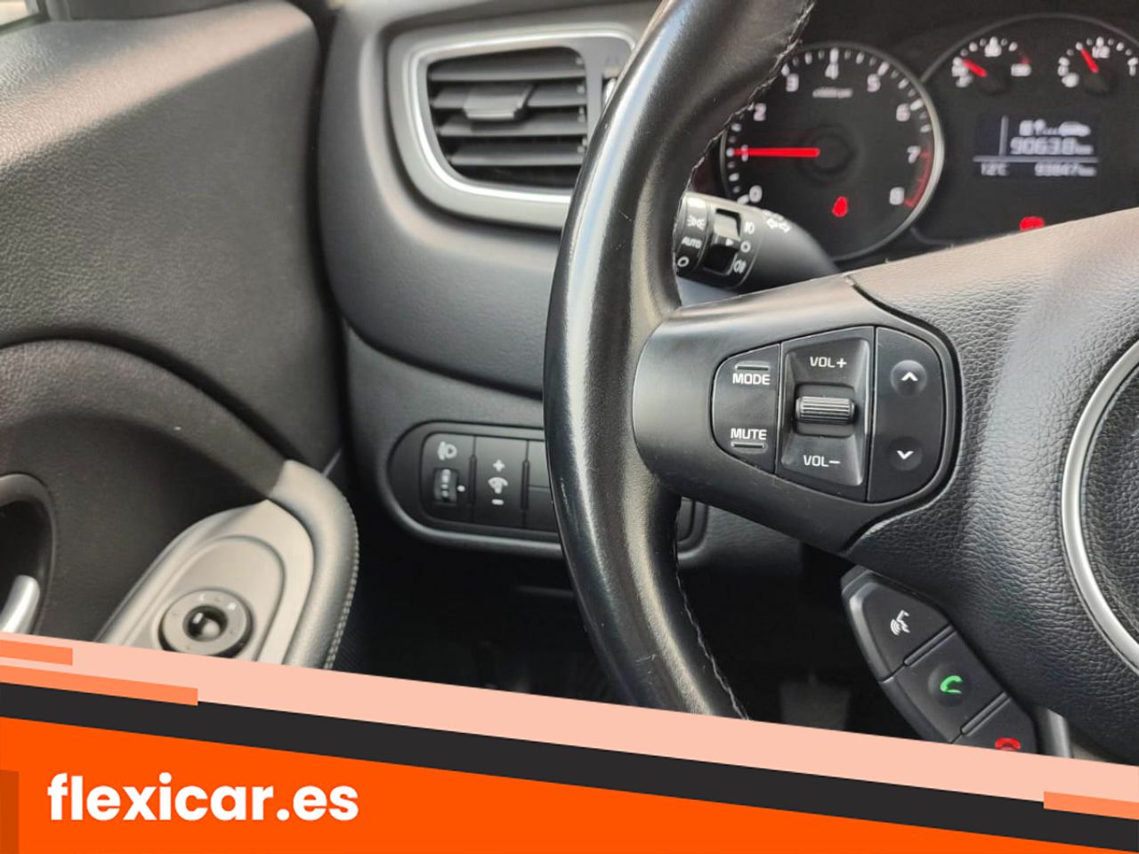 Foto Kia Carens 11