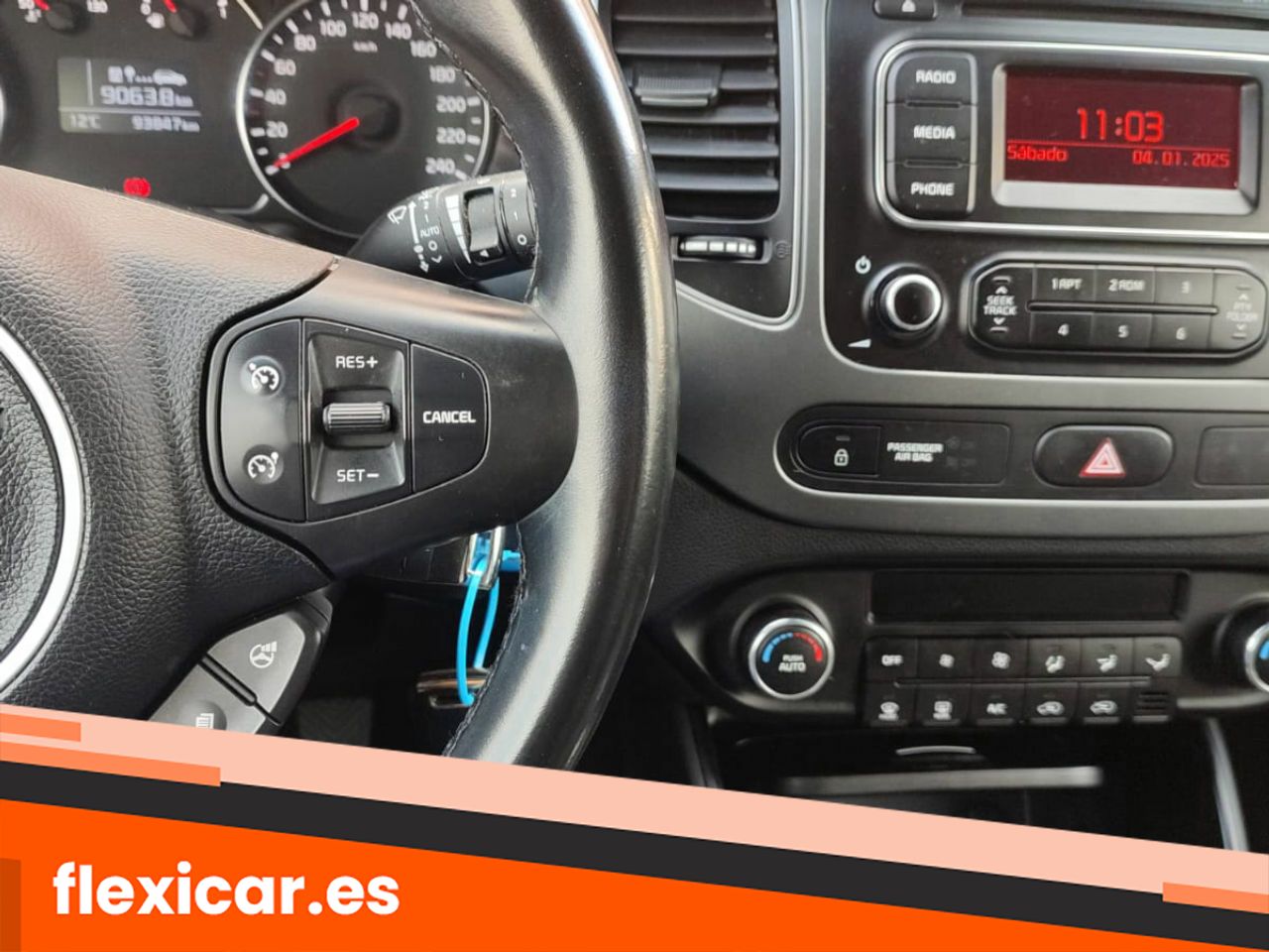 Foto Kia Carens 12