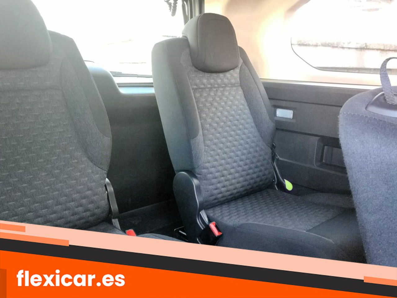 Foto Peugeot Rifter 18