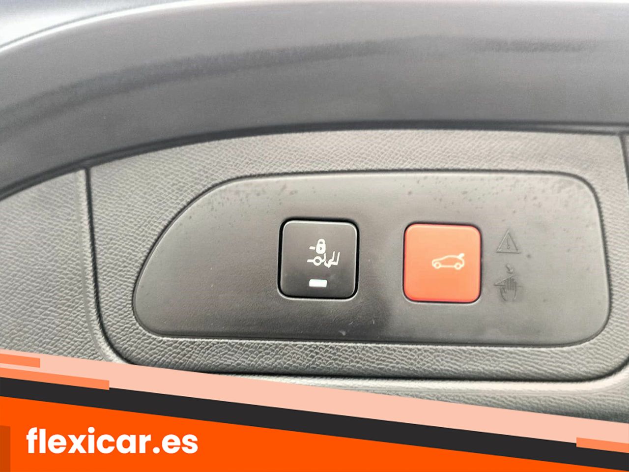 Foto DS Automobiles DS 7 8