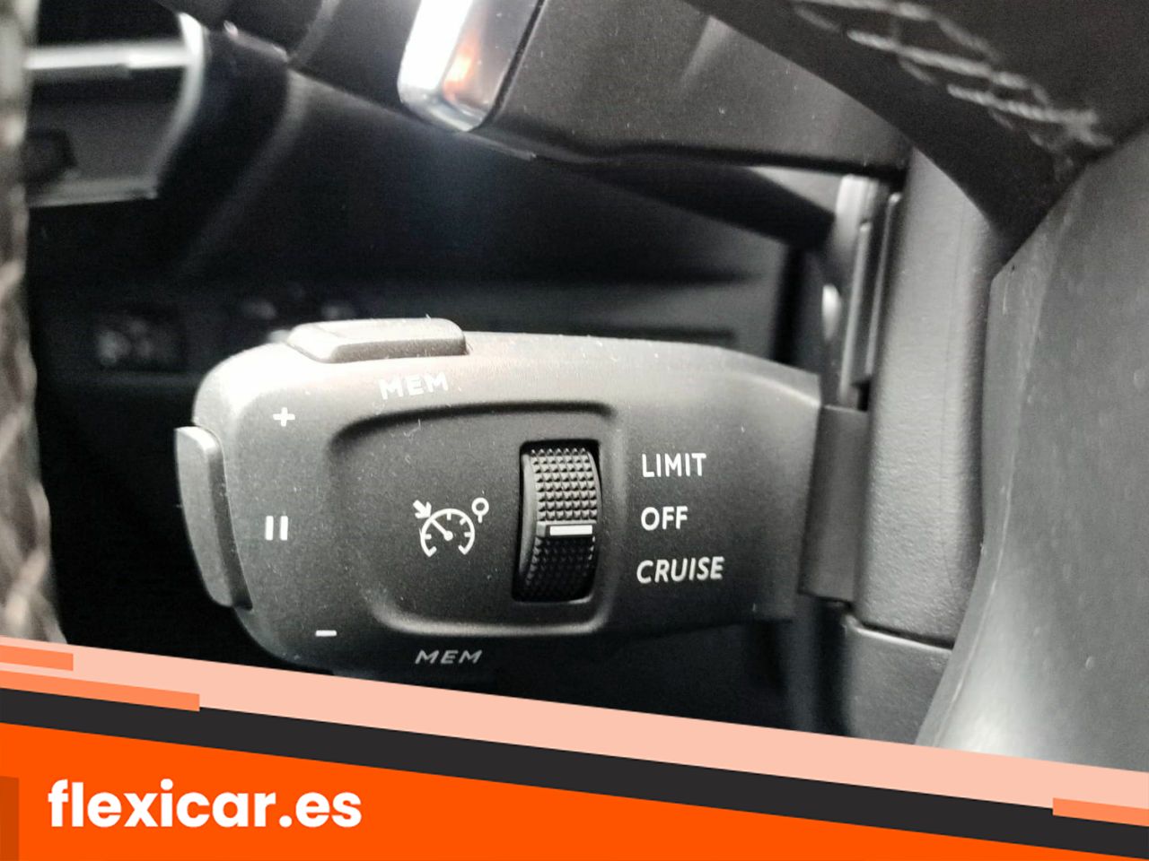Foto DS Automobiles DS 7 10