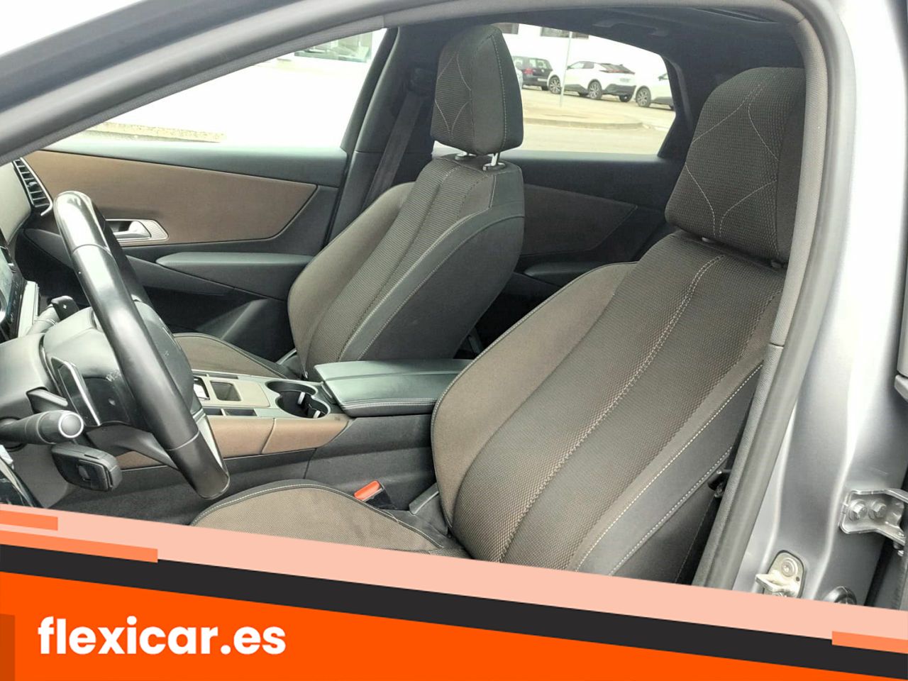 Foto DS Automobiles DS 7 23