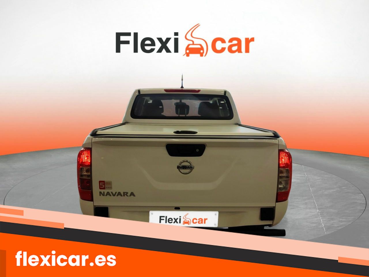 Foto Nissan Navara 5