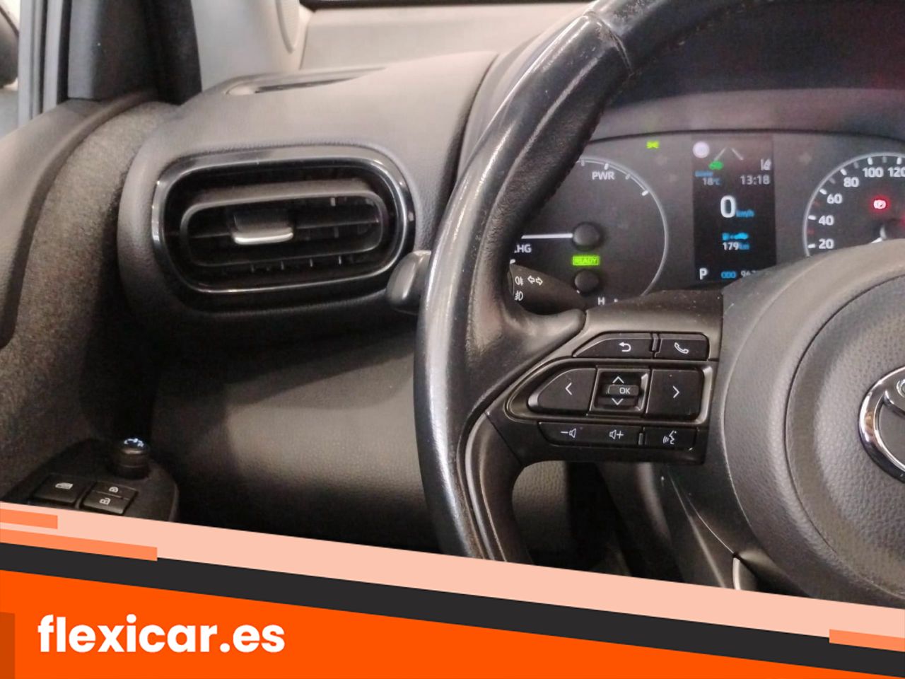 Foto Toyota Yaris 13