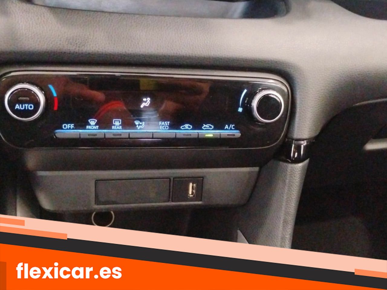 Foto Toyota Yaris 16