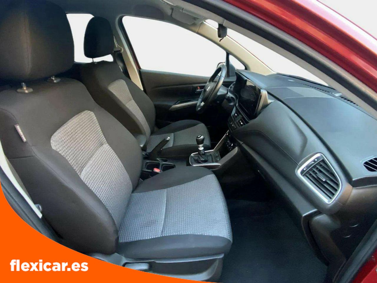 Foto Suzuki S-Cross 12