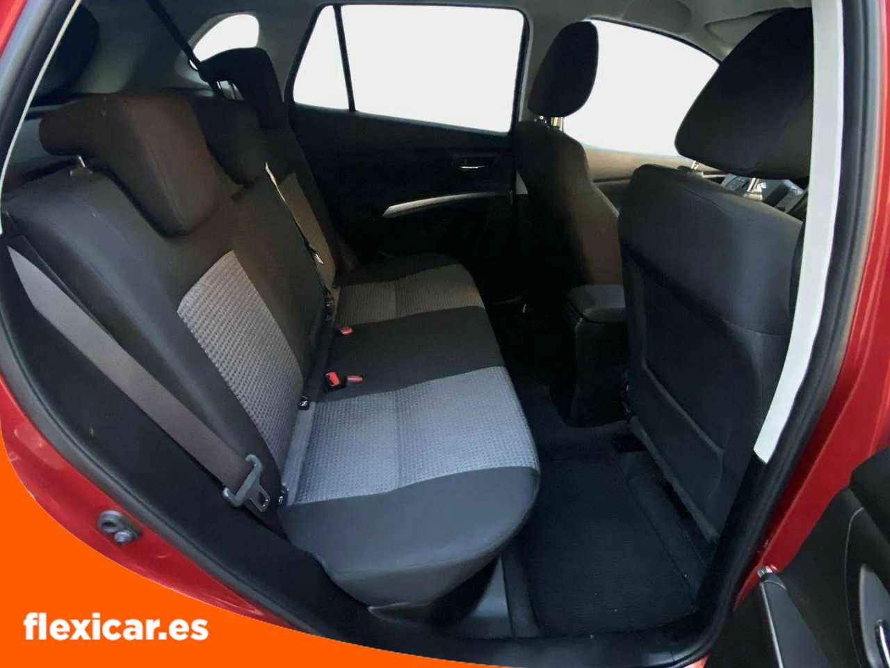 Foto Suzuki S-Cross 13