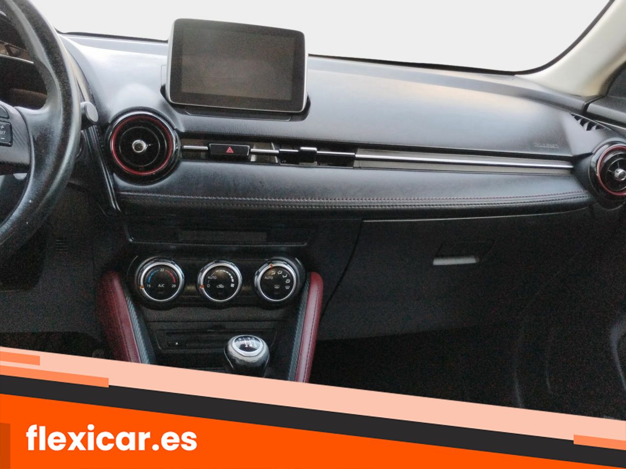 Foto Mazda CX-3 13