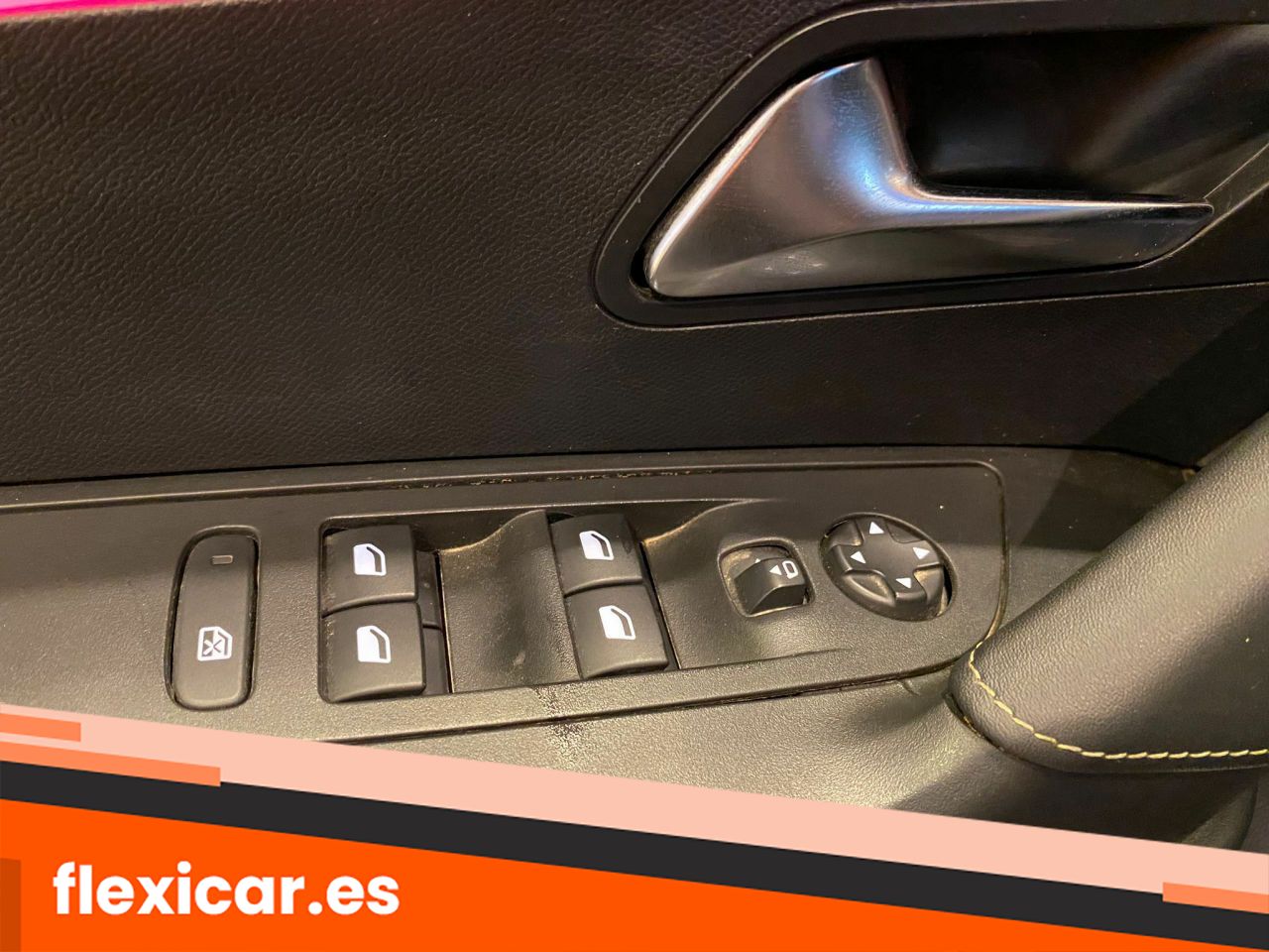 Foto Peugeot 2008 11