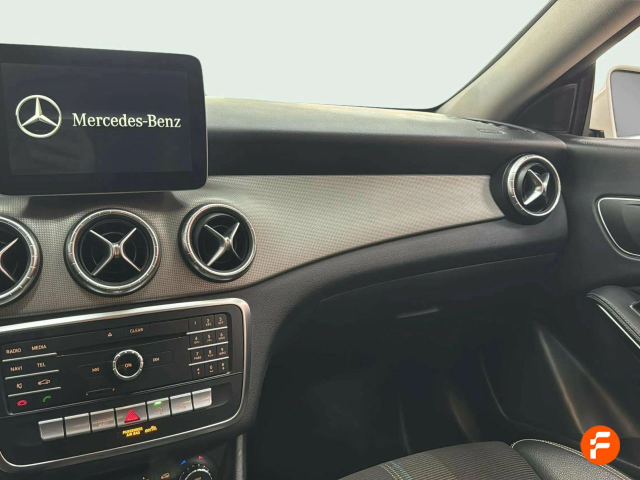 Foto Mercedes-Benz Clase CLA 15