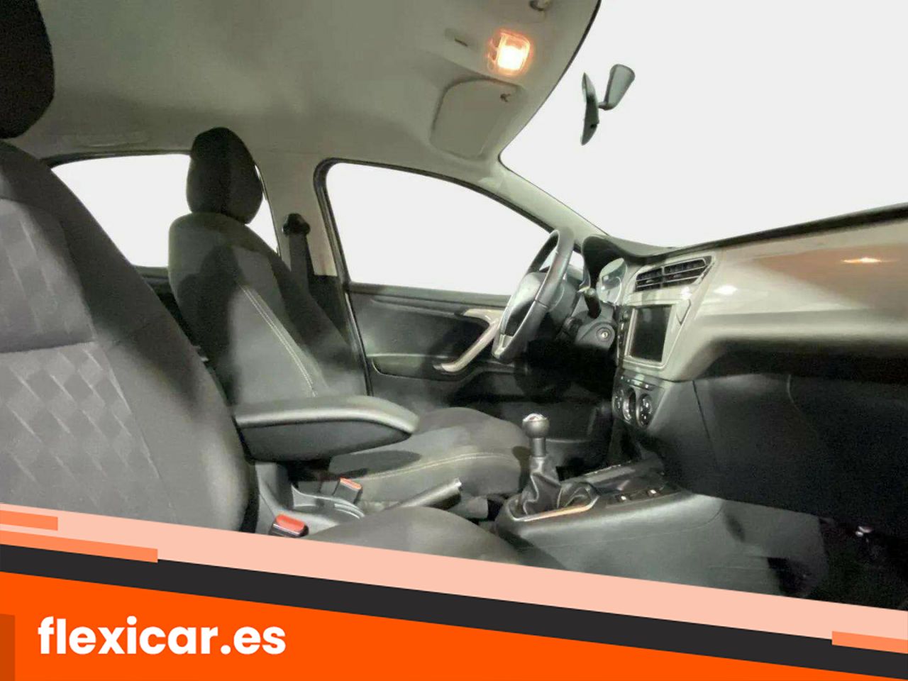 Foto Citroën C-Elysèe 15