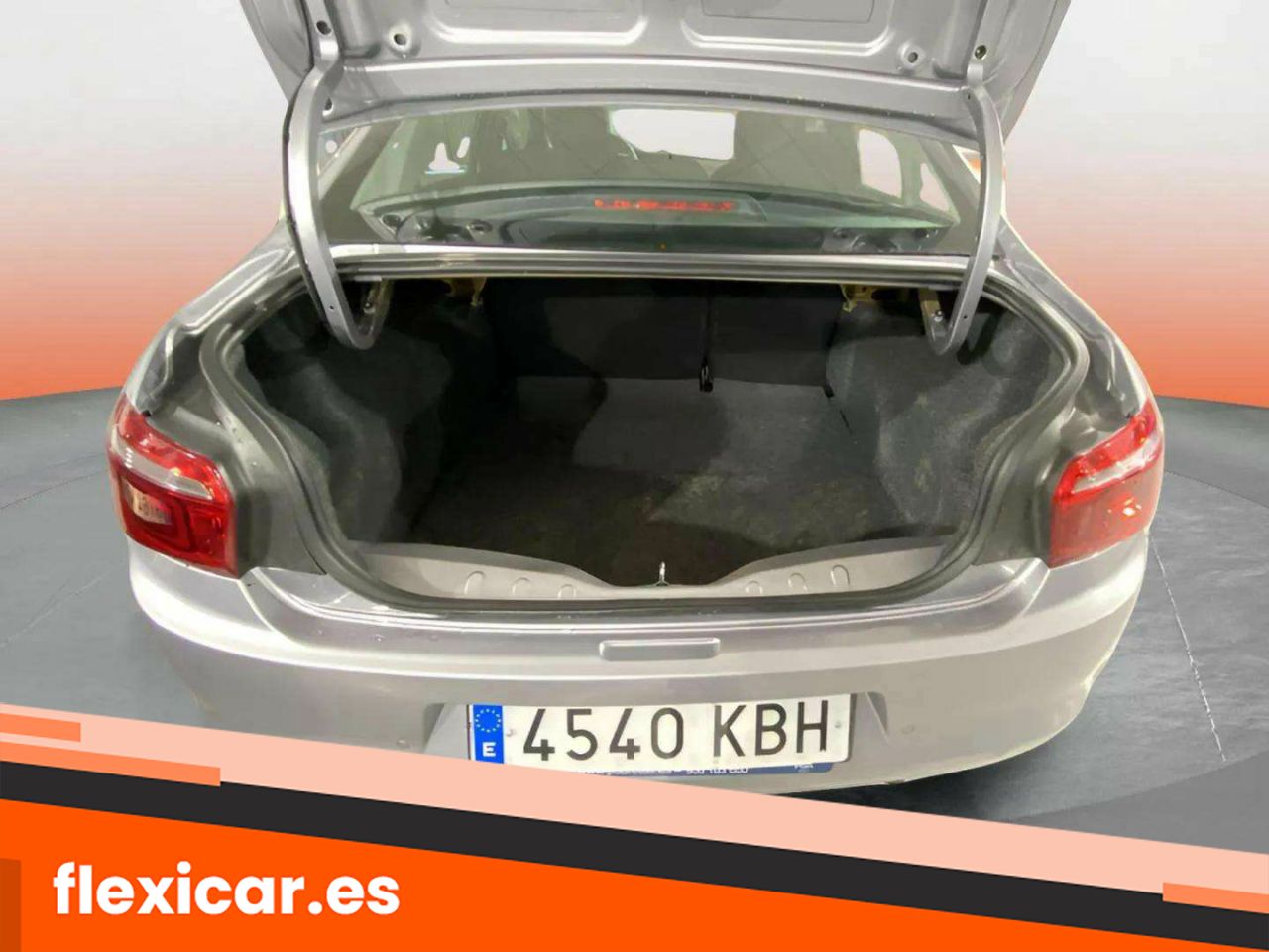 Foto Citroën C-Elysèe 17