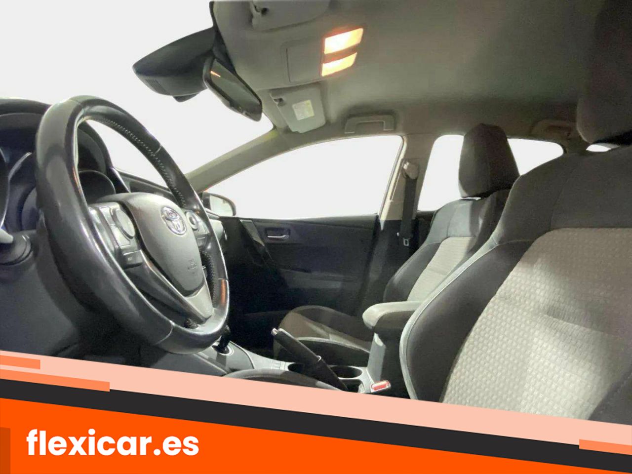 Foto Toyota Auris 14