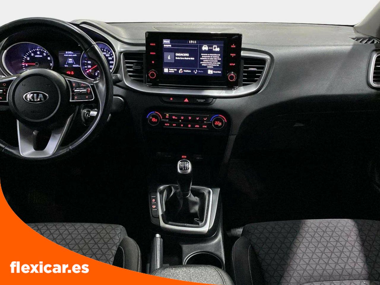 Foto Kia XCeed 15