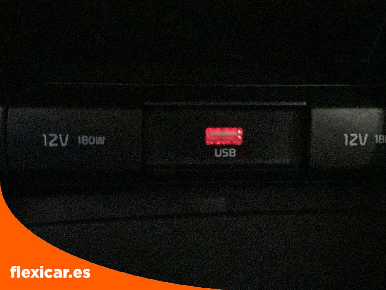 Foto Kia XCeed 33
