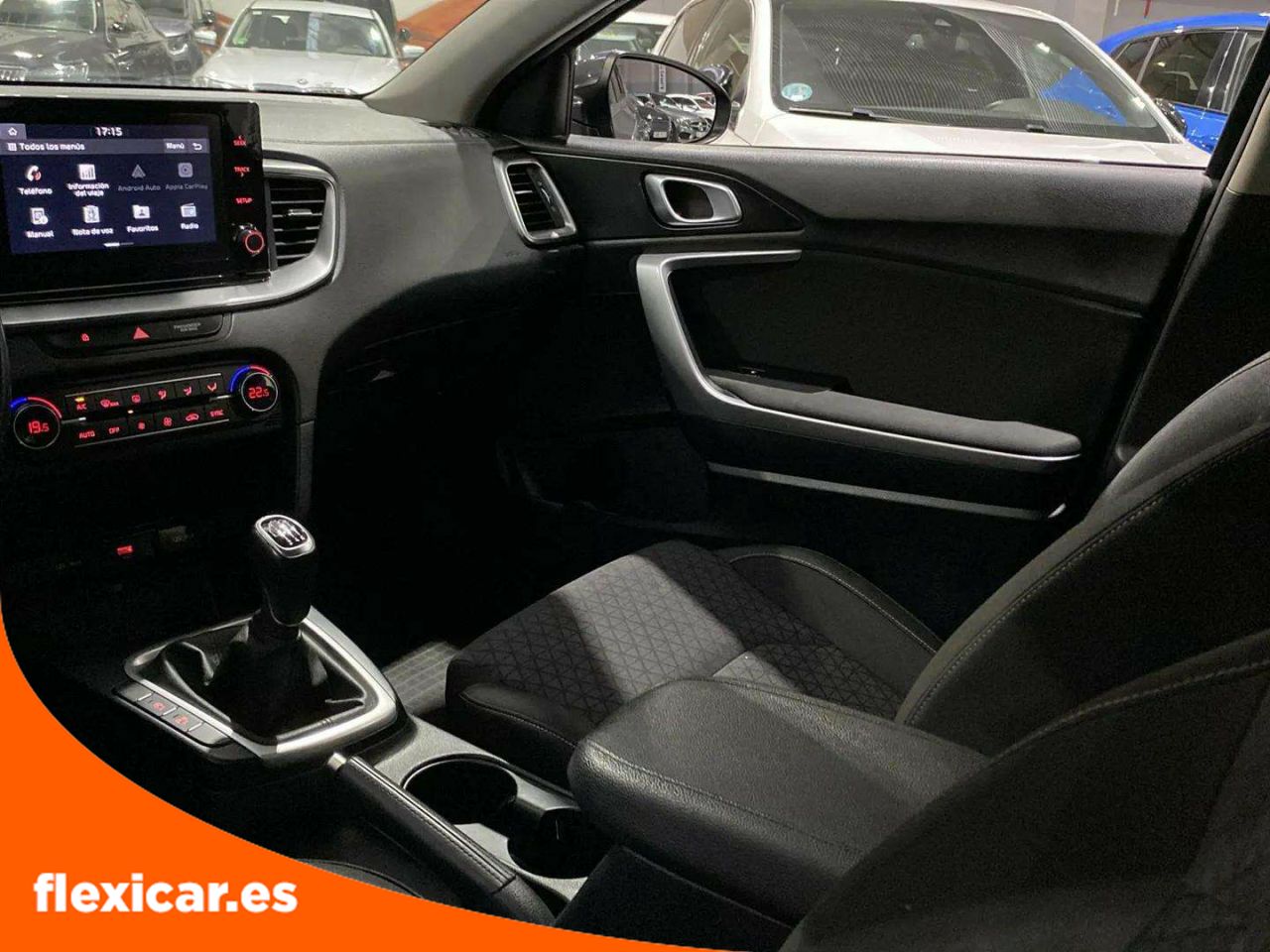 Foto Kia XCeed 39