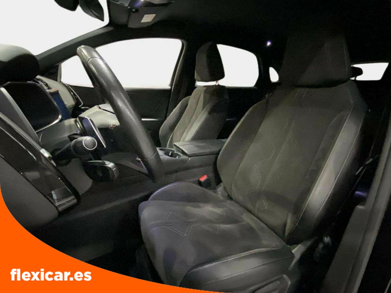 Foto DS Automobiles DS 7 Crossback 11