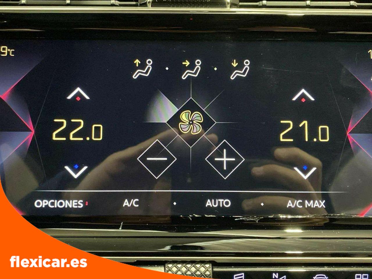 Foto DS Automobiles DS 7 Crossback 30