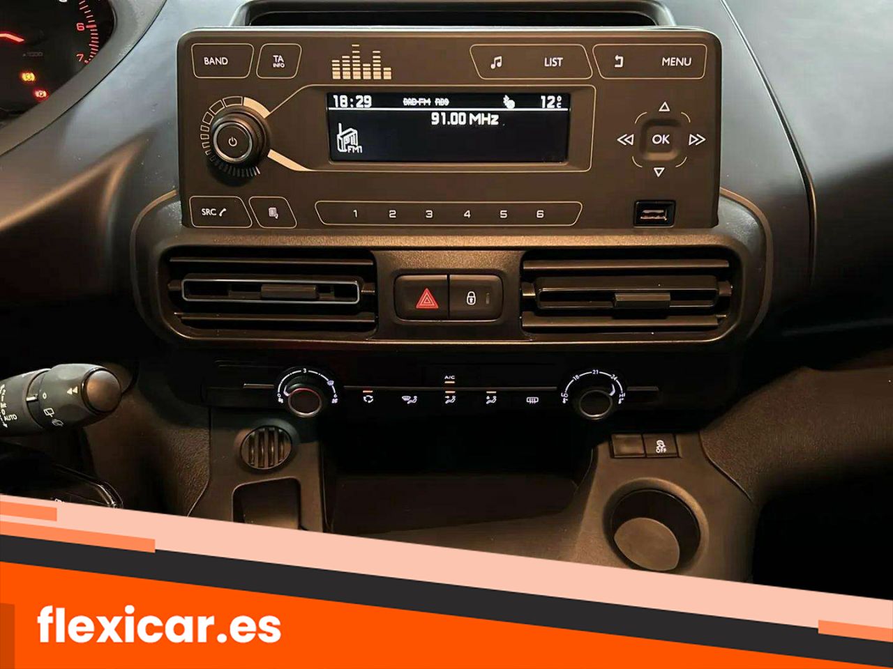 Foto Peugeot Rifter 16