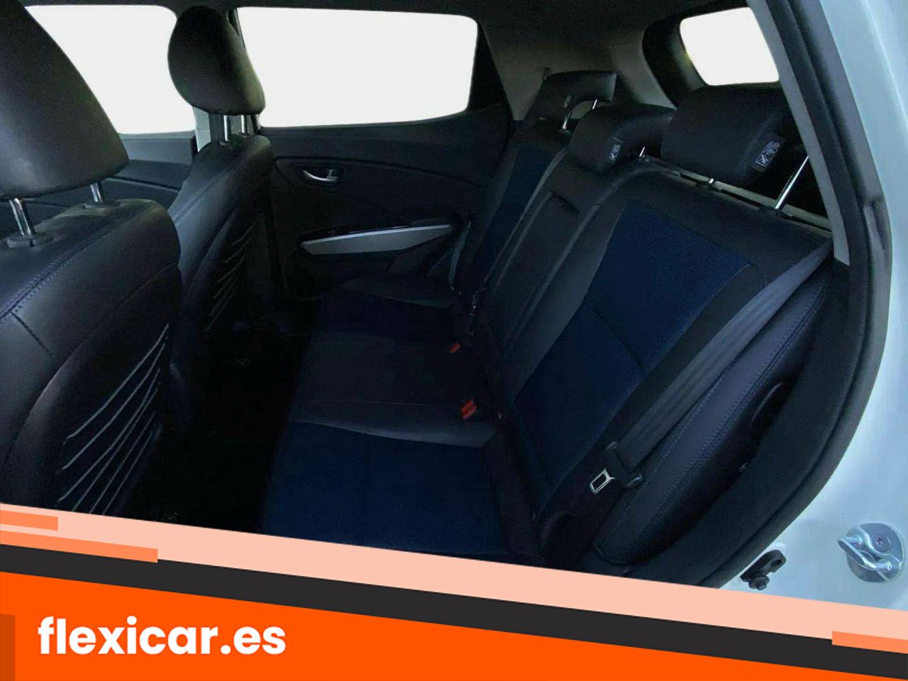 Foto SsangYong Tivoli 15