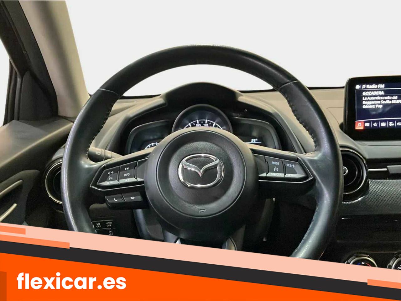 Foto Mazda Mazda2 13