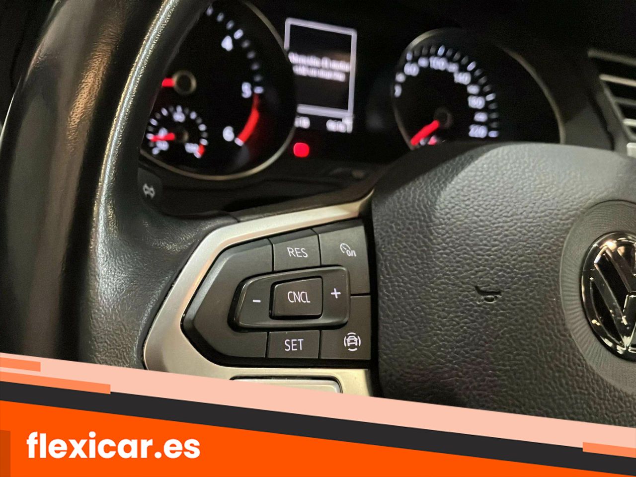 Foto Volkswagen Passat 14