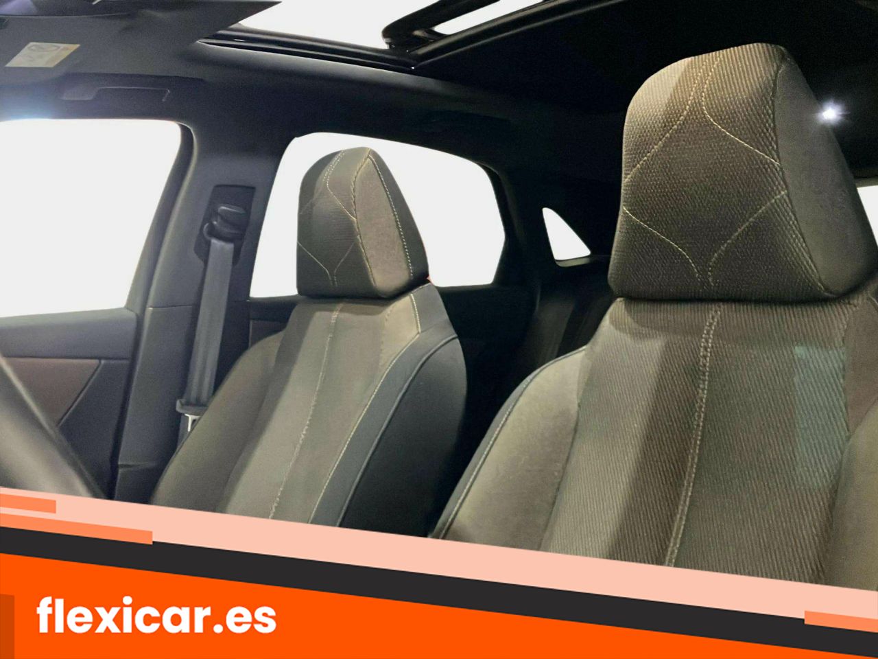 Foto DS Automobiles DS 7 11