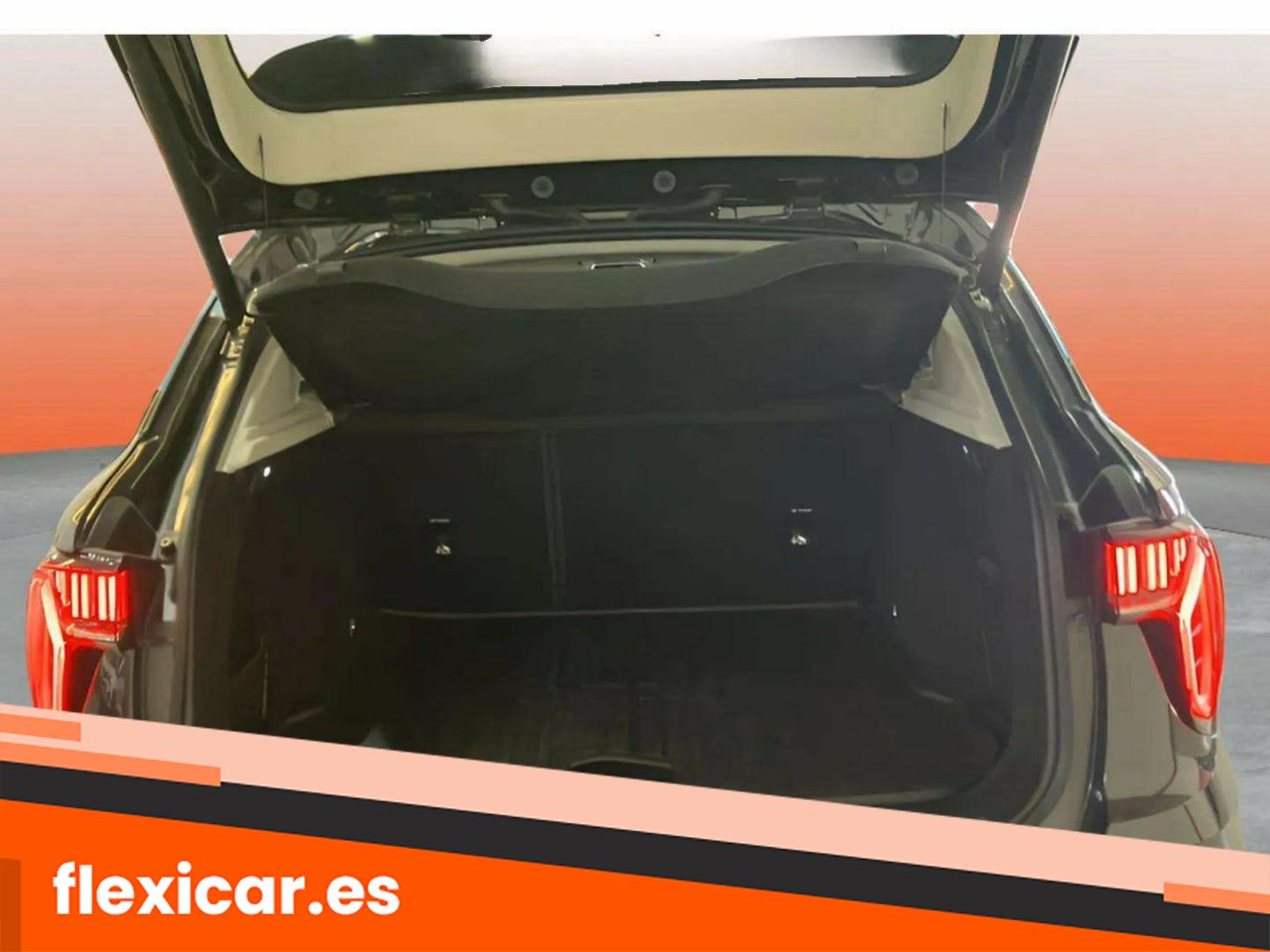 Foto LYNK&CO 01 10