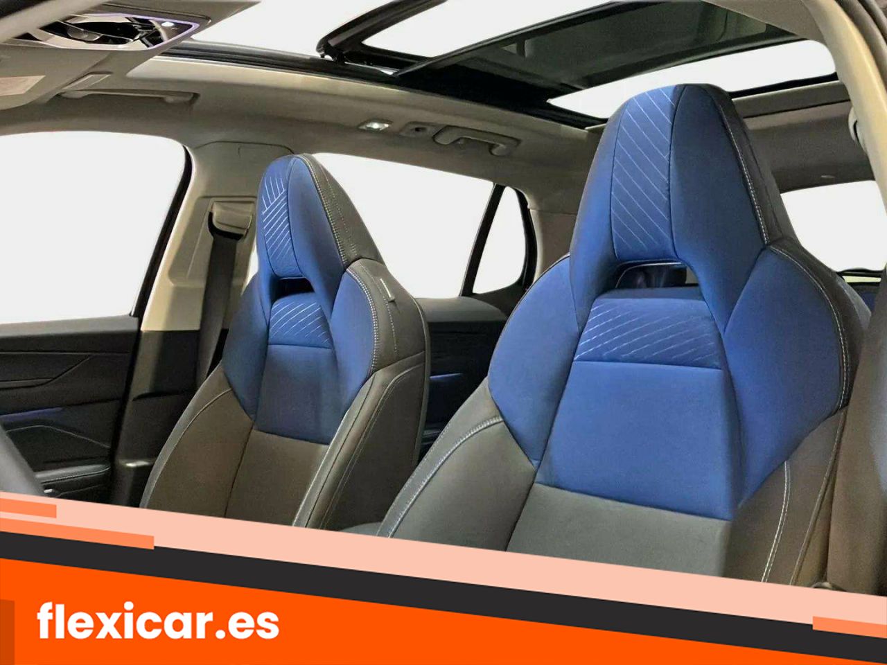 Foto LYNK&CO 01 11