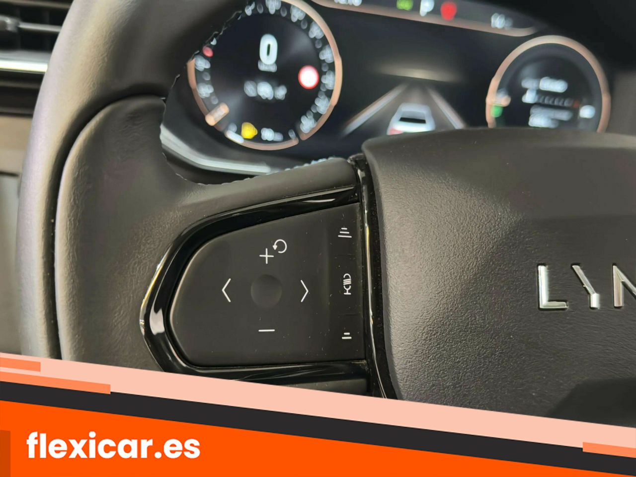 Foto LYNK&CO 01 14