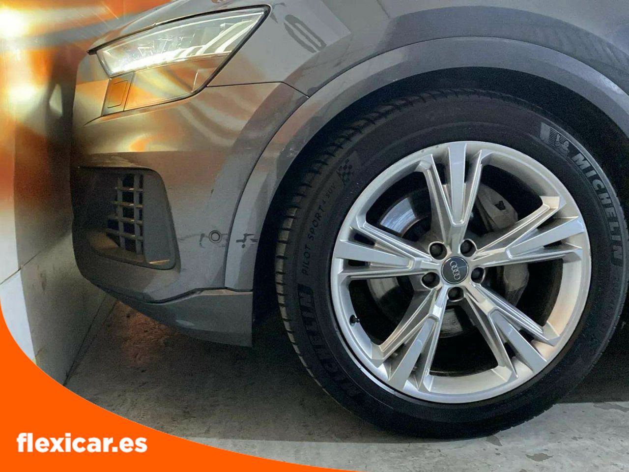Foto Audi Q8 24