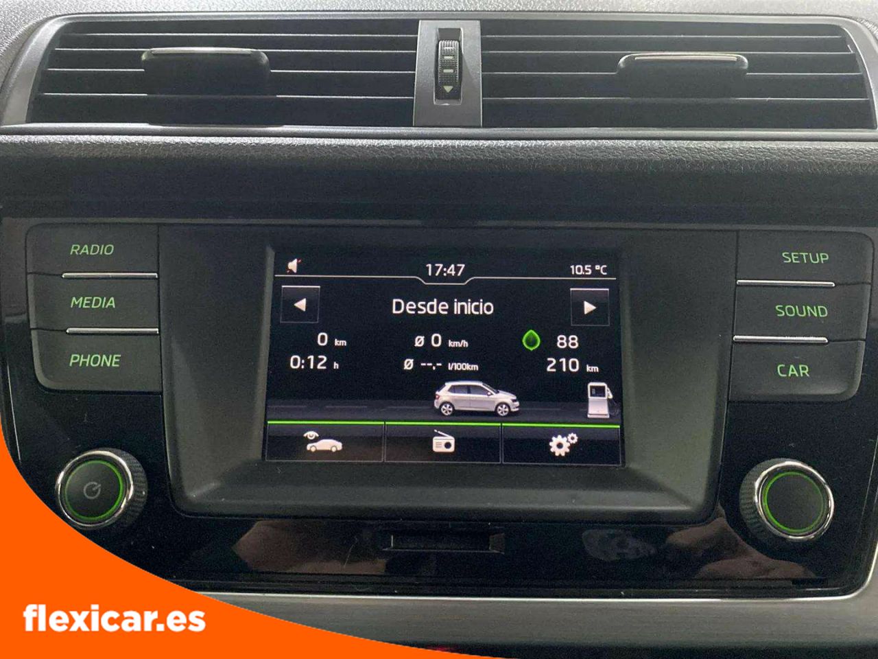 Foto Skoda Fabia 16