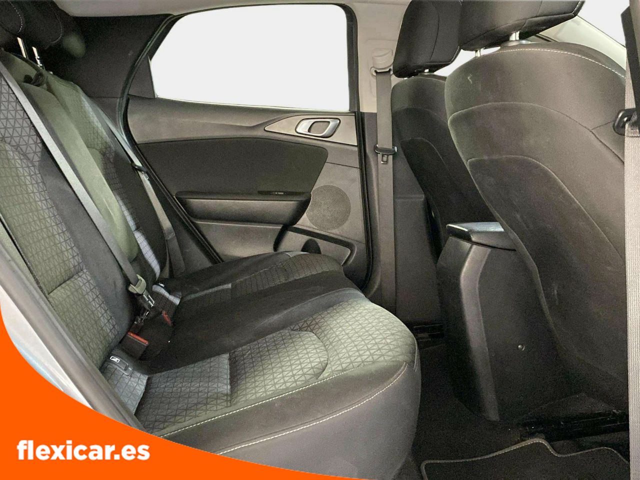 Foto Kia XCeed 14