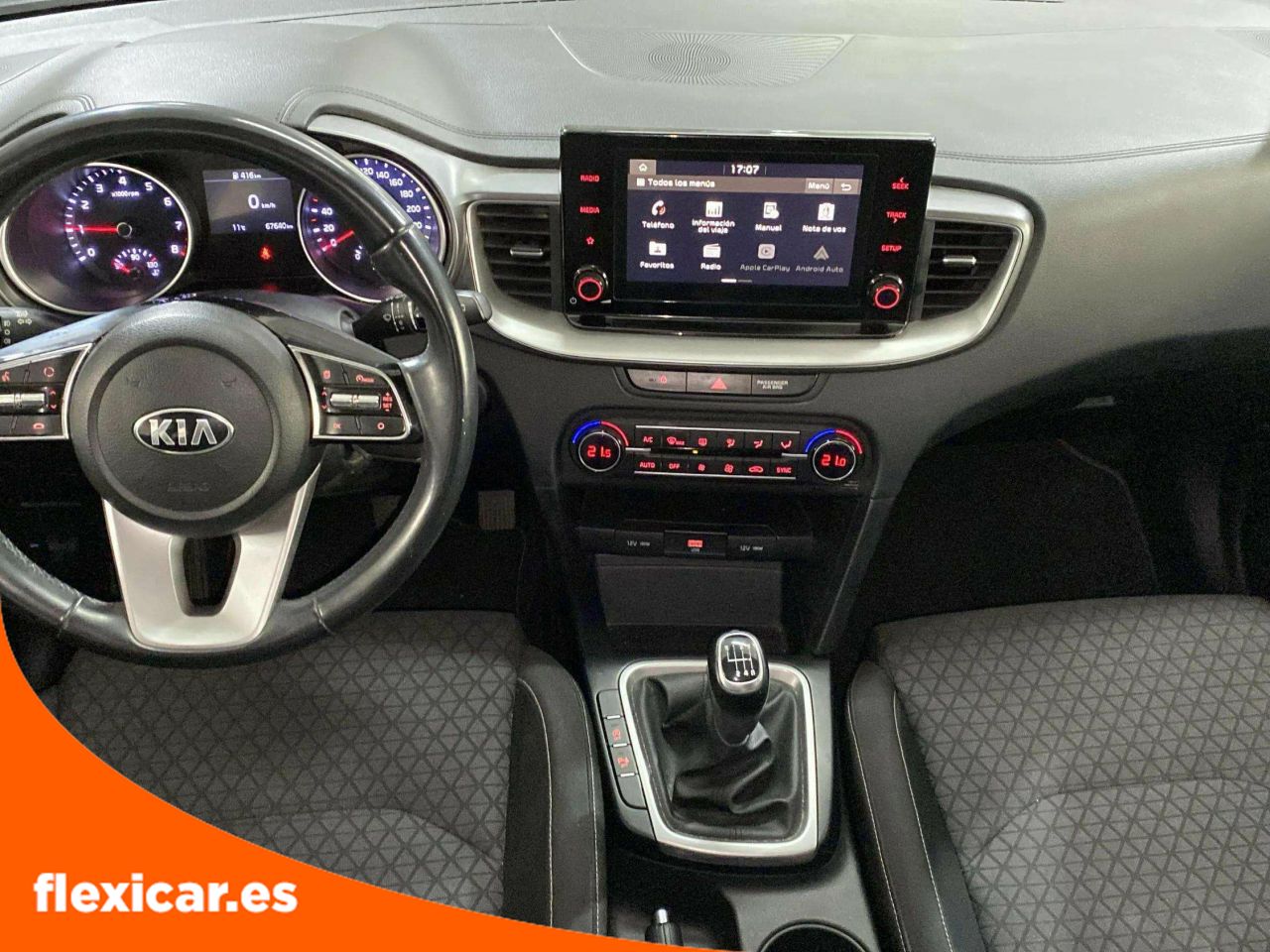 Foto Kia XCeed 15