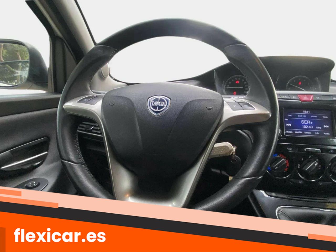 Foto Lancia Ypsilon 12