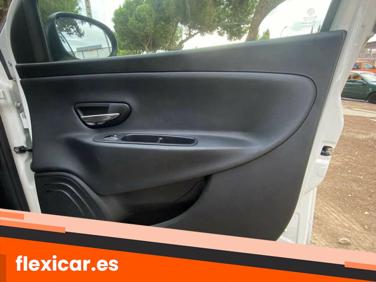 Foto Lancia Ypsilon 22
