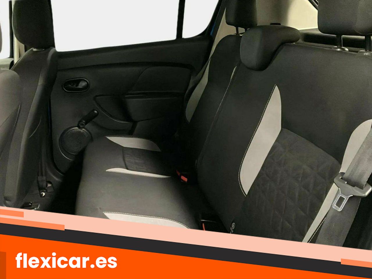Foto Dacia Sandero 15