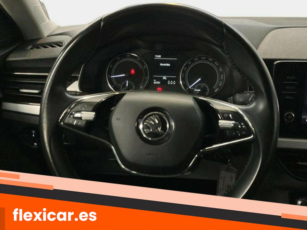 Foto Skoda Scala 12