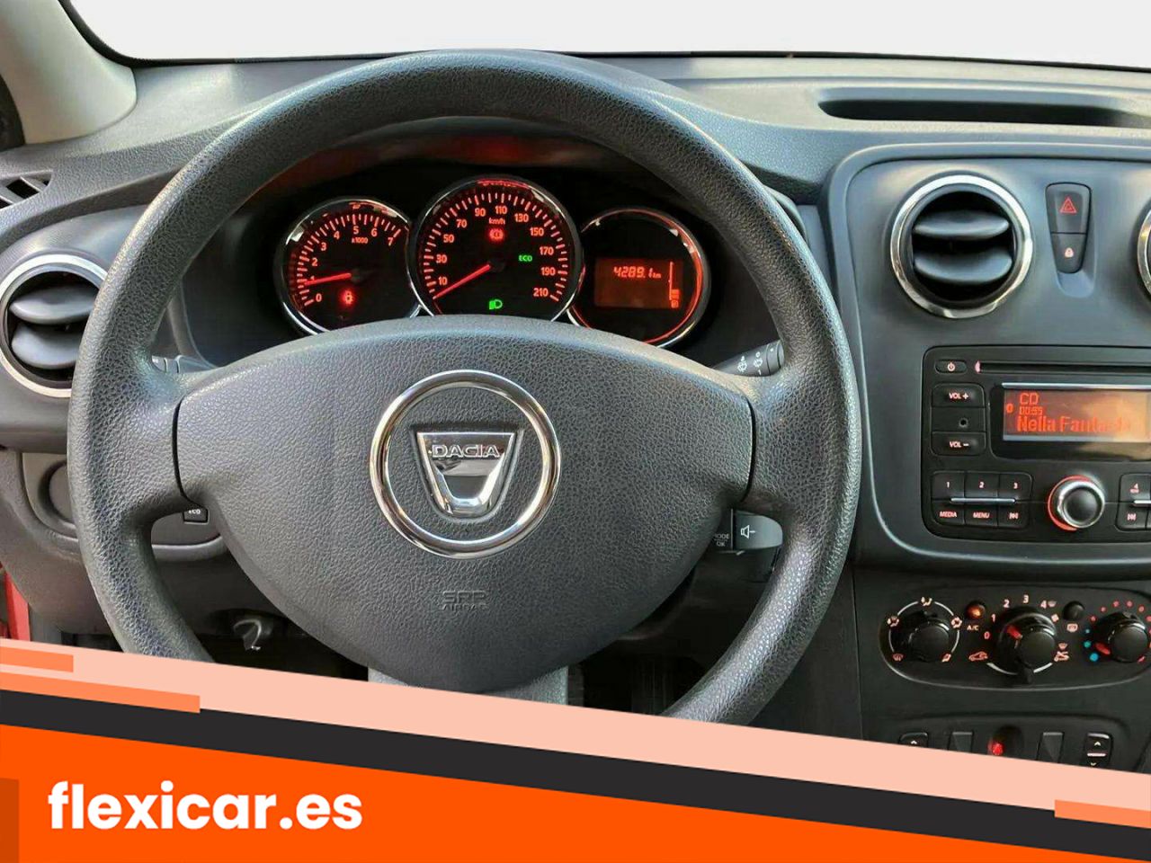 Foto Dacia Sandero 12