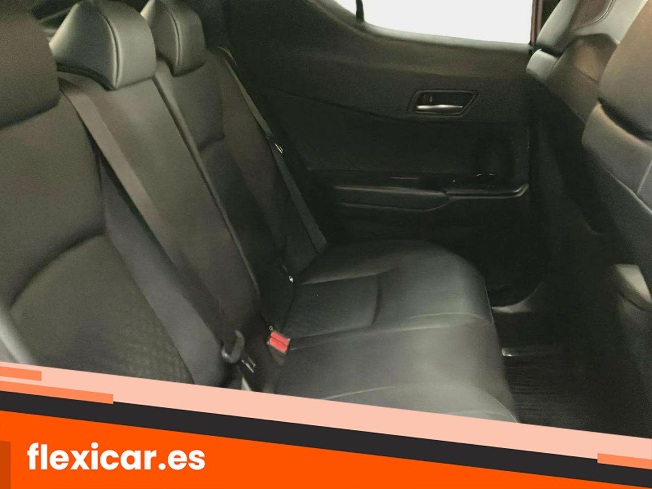 Foto Toyota C-HR 18