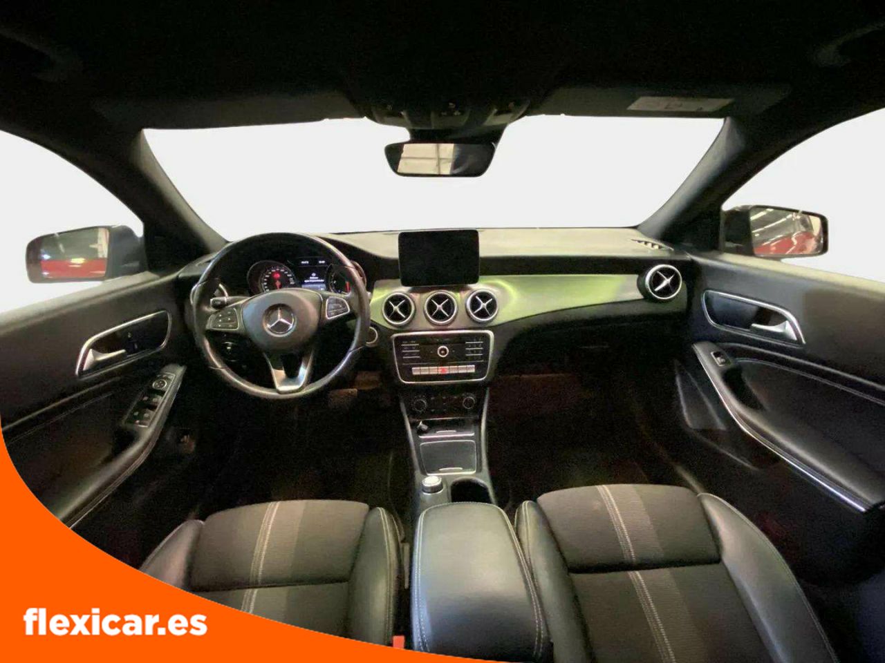 Foto Mercedes-Benz Clase CLA 10