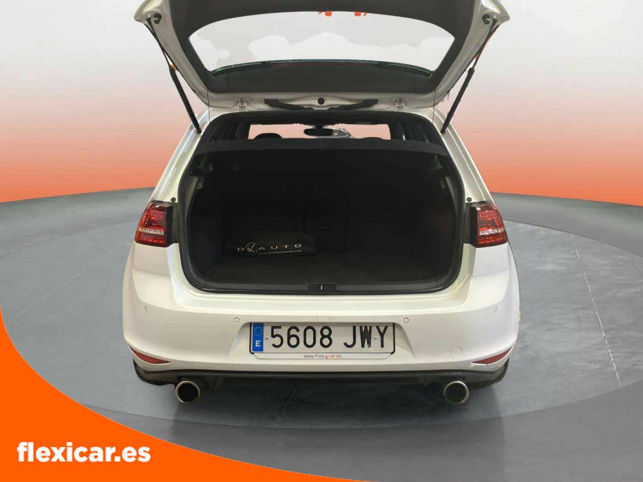 Foto Volkswagen Golf 21