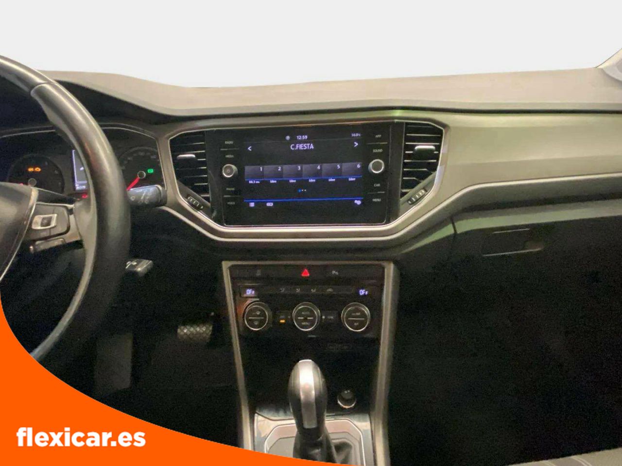 Foto Volkswagen T-Roc 10