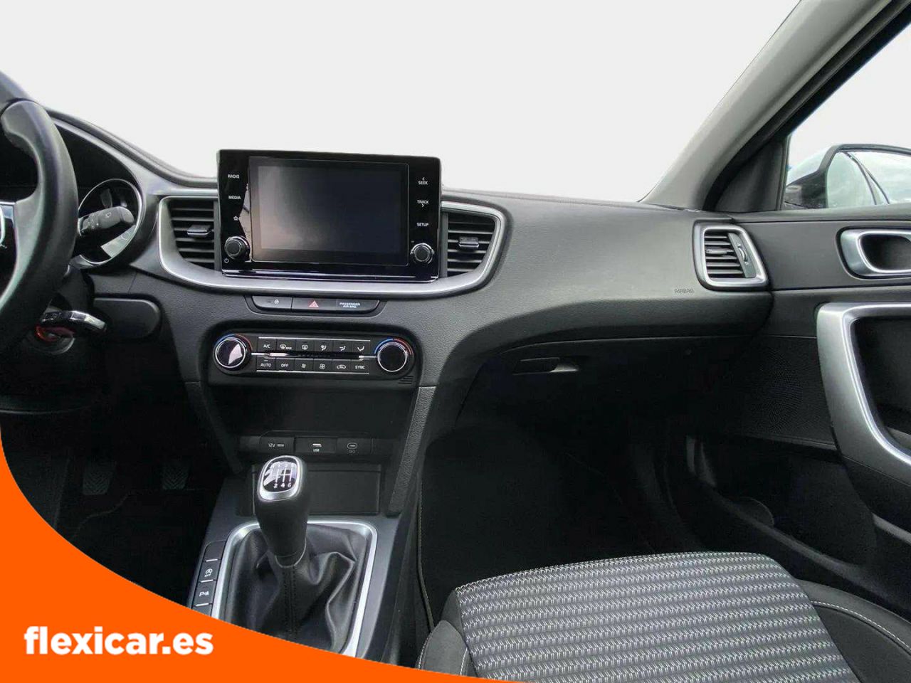 Foto Kia XCeed 12